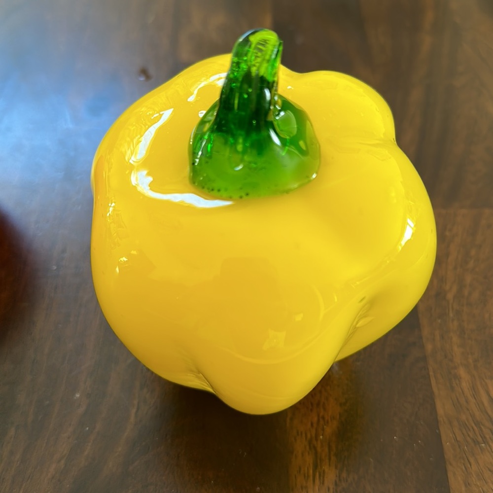 Vintage Murano glass vegetables. Yellow pepper tomato and avocado. - Picture 4 of 9